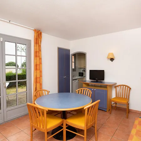 Sowell Residences Chenes Verts פארק נופש Saint-Raphaël