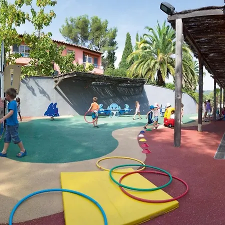 Sowell Residences Chenes Verts פארק נופש