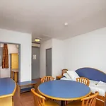 Sowell Residences Chenes Verts 3*