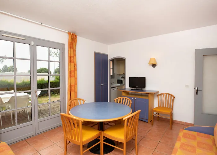 Sowell Residences Chenes Verts منتزه العطل Saint-Raphaël